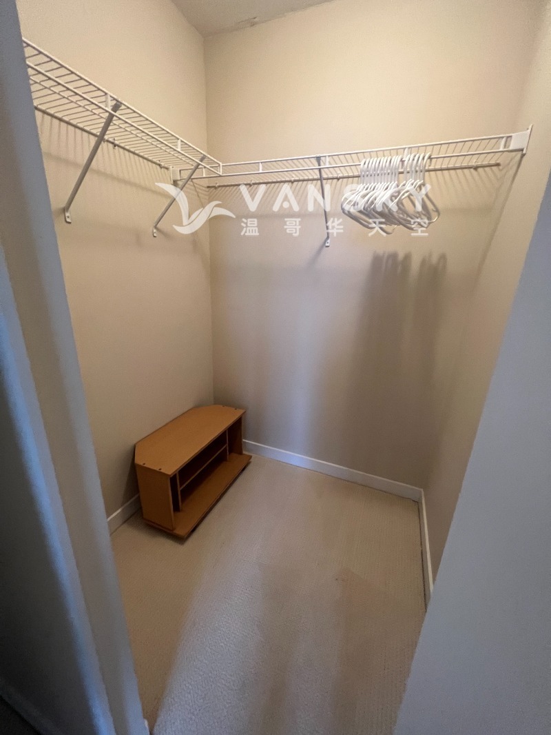 250203110055_master bedroom walk in closet.jpg